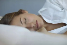 裸睡究竟有多舒服？为什么这么多人喜欢裸睡缩略图