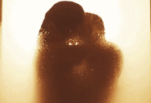 情侣一起洗鸳鸯浴是种什么体验缩略图